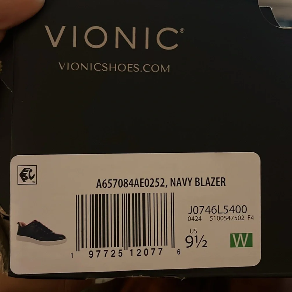 VIONIC Leather Lace Up Court Sneakers in‎ Navy Blazer